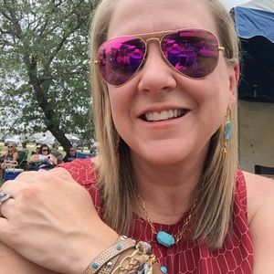 Meet your Posher, Jill